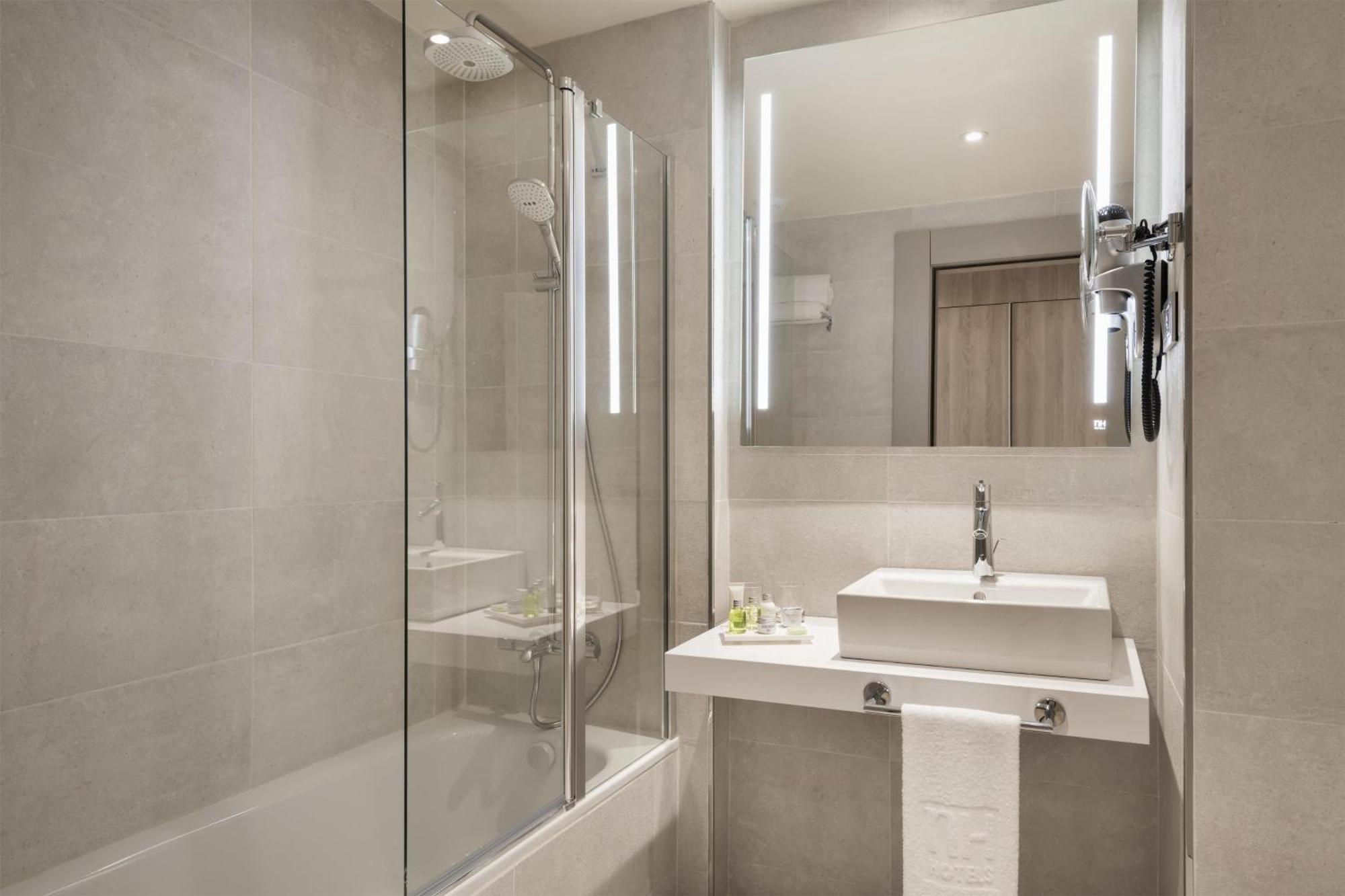 Nh Hotel 4*